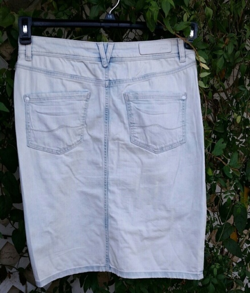 skirt from‎ Expresso, made of bleached denim - Picture 3 of 4